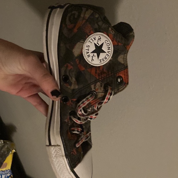 Harley Quinn, vintage converse shoes signed by the puddle of Mudd - Picture 3 of 4